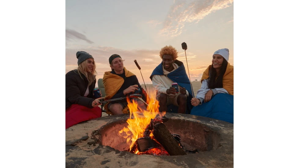 Rumpl NanoLoft Flame Blanket 10 Rumpl NanoLoft Flame Blanket - Image 8