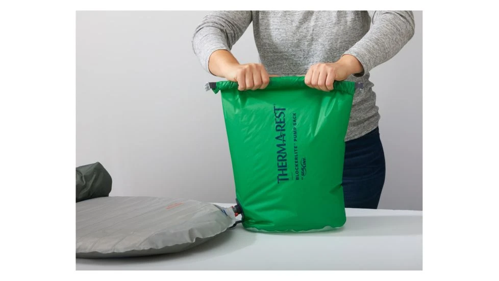 Thermarest BlockerLite Pump Sack Sleeping Bag 6 Thermarest BlockerLite Pump Sack Sleeping Bag - Image 4
